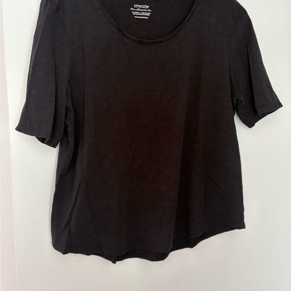 Chico's Classic Black Short Sleeve Top